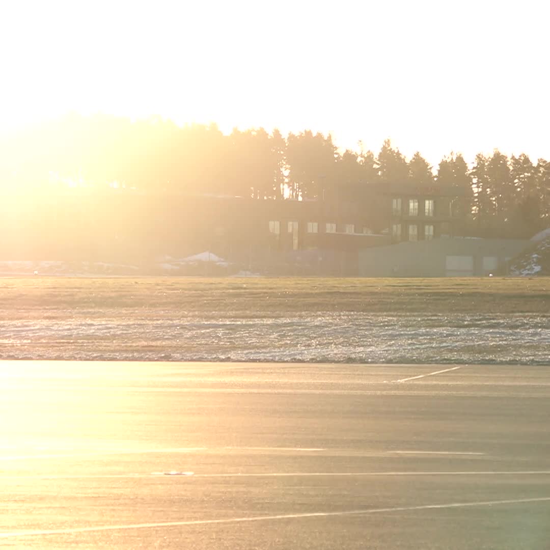 Häng med in i ambulansflygplanet